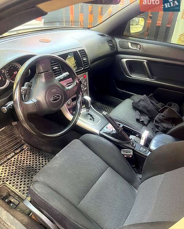 Седан Subaru Legacy 2005 в Николаеве