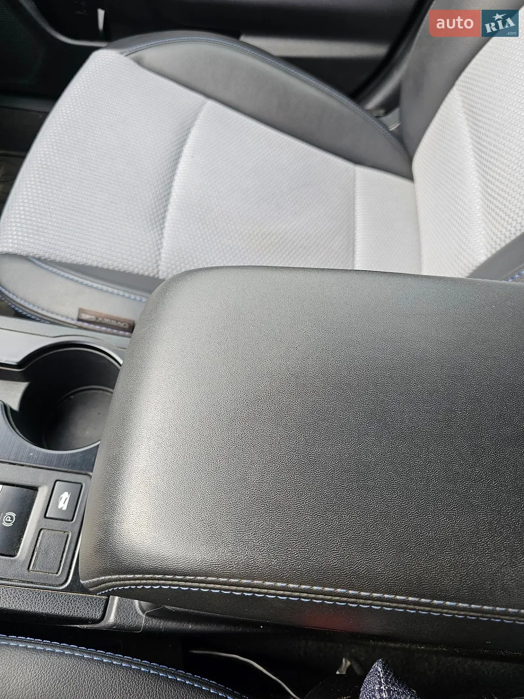 2017 Subaru Legacy - мініатюра 19