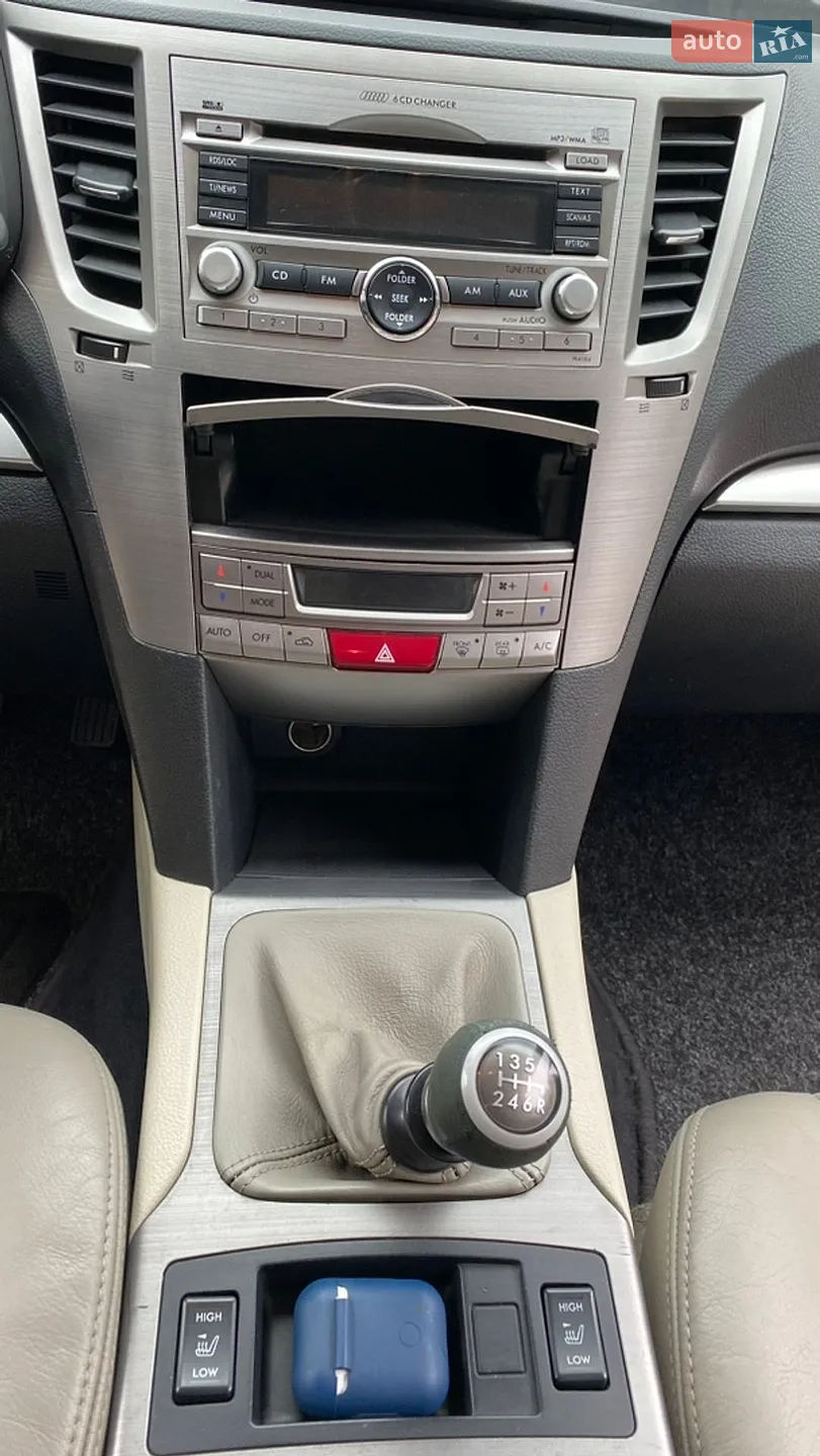 2010 Subaru Legacy - мініатюра 13