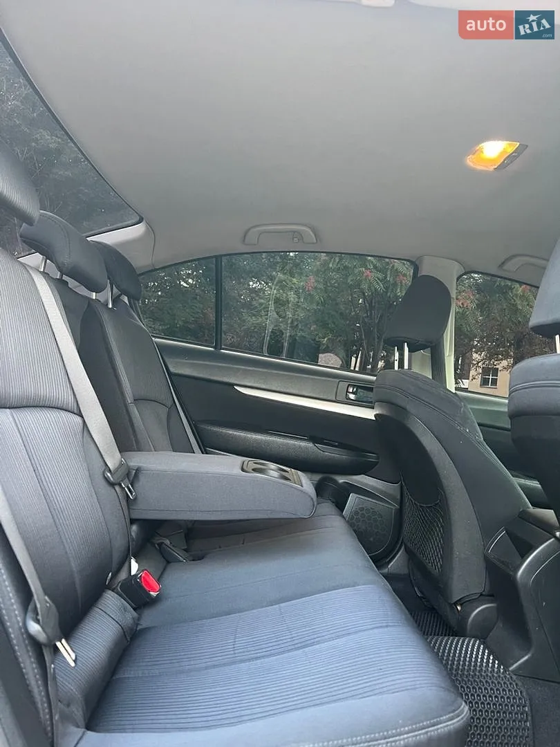 2010 Subaru Legacy - мініатюра 11