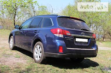 Универсал Subaru Outback 2011 в 