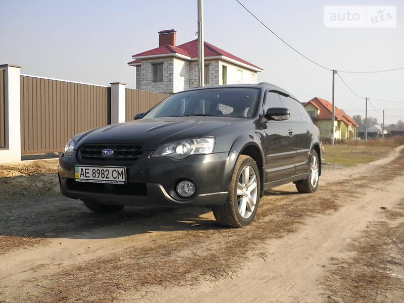 Внедорожник / Кроссовер Subaru Outback 2004 в Киеве