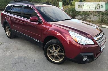 Внедорожник / Кроссовер Subaru Outback 2012 в Харькове