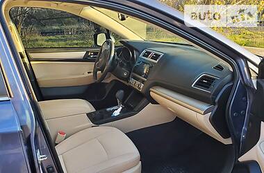 Позашляховик / Кросовер Subaru Outback 2017 в 