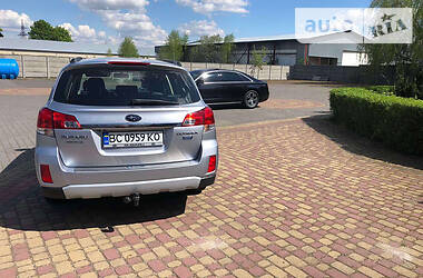 Внедорожник / Кроссовер Subaru Outback 2013 в Рава-Русской