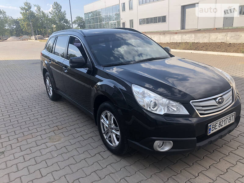 Позашляховик / Кросовер Subaru Outback 2011 в Миколаєві