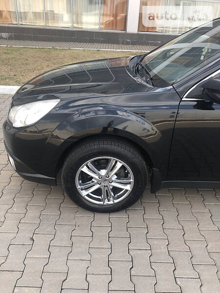 Позашляховик / Кросовер Subaru Outback 2011 в Миколаєві