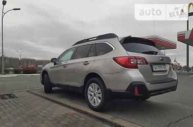 Универсал Subaru Outback 2018 в Киеве