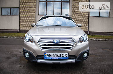 Внедорожник / Кроссовер Subaru Outback 2015 в Днепре