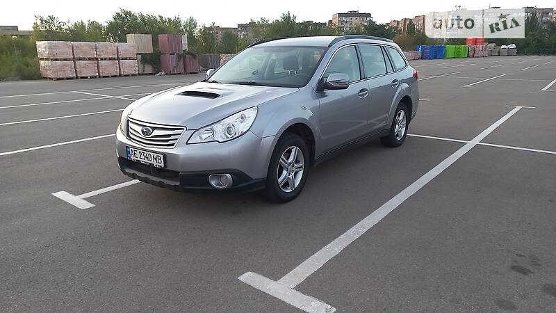 Универсал Subaru Outback 2010 в Кривом Роге