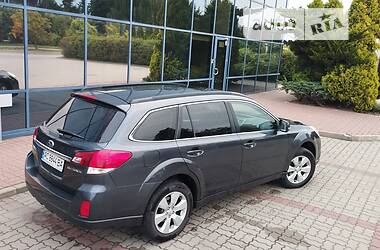 Универсал Subaru Outback 2010 в Луцке