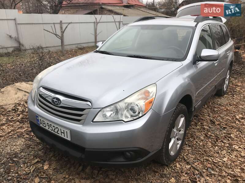 Subaru Outback 2011