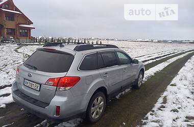 Внедорожник / Кроссовер Subaru Outback 2012 в Луцке