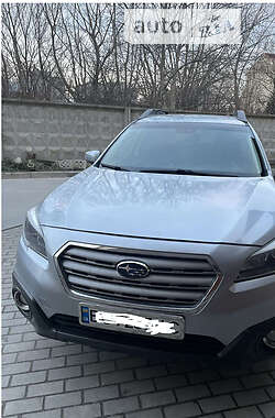 Универсал Subaru Outback 2015 в Городке