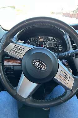 Универсал Subaru Outback 2010 в 