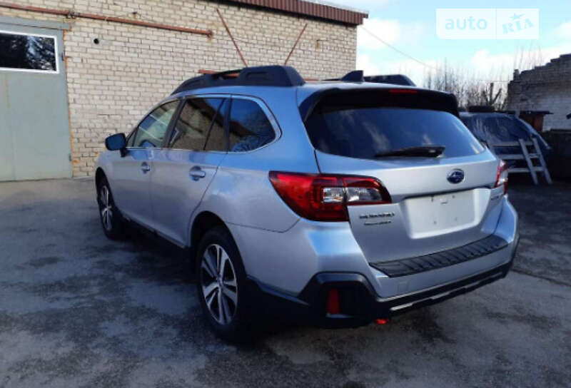 Універсал Subaru Outback 2018 в Києві