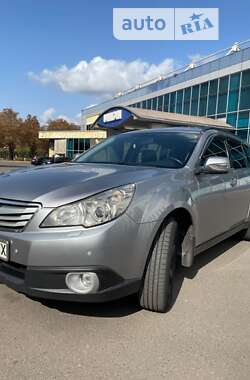 Універсал Subaru Outback 2010 в Києві