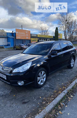 Универсал Subaru Outback 2010 в Киеве