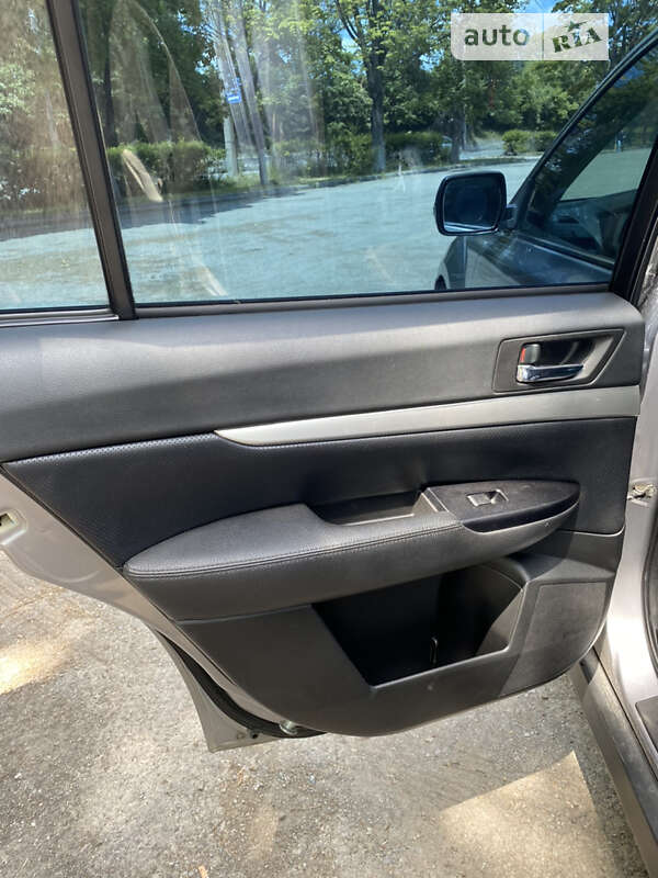 Универсал Subaru Outback 2011 в Тернополе