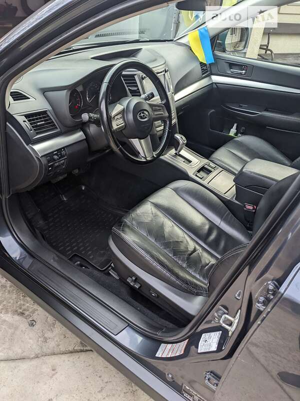 Универсал Subaru Outback 2011 в Жмеринке