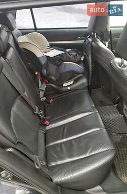 Універсал Subaru Outback 2011 в Житомирі