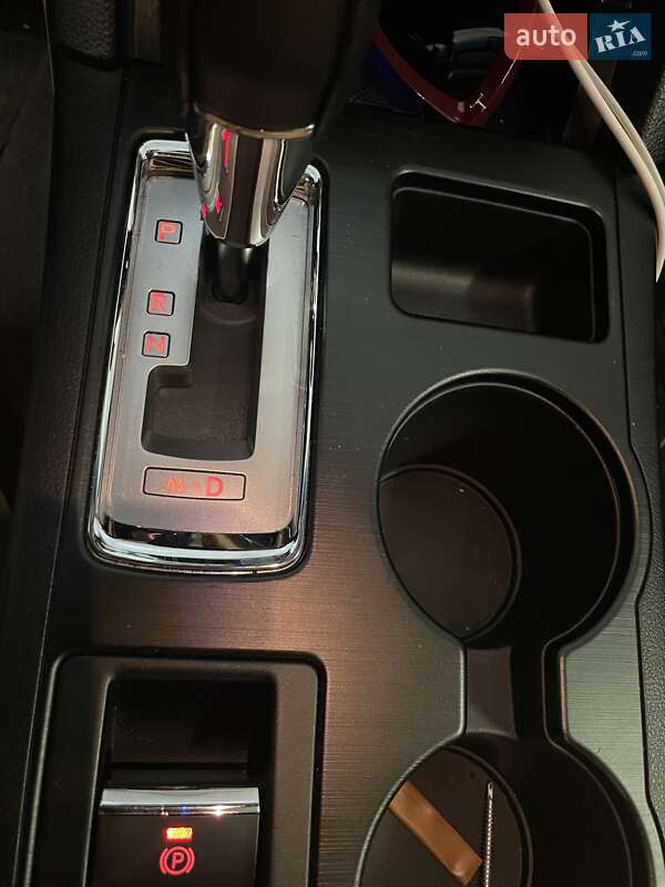 Универсал Subaru Outback 2016 в Киеве фото 34 Универсал Subaru Outback 2016 в Киеве