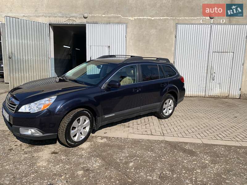 Subaru Outback 2012