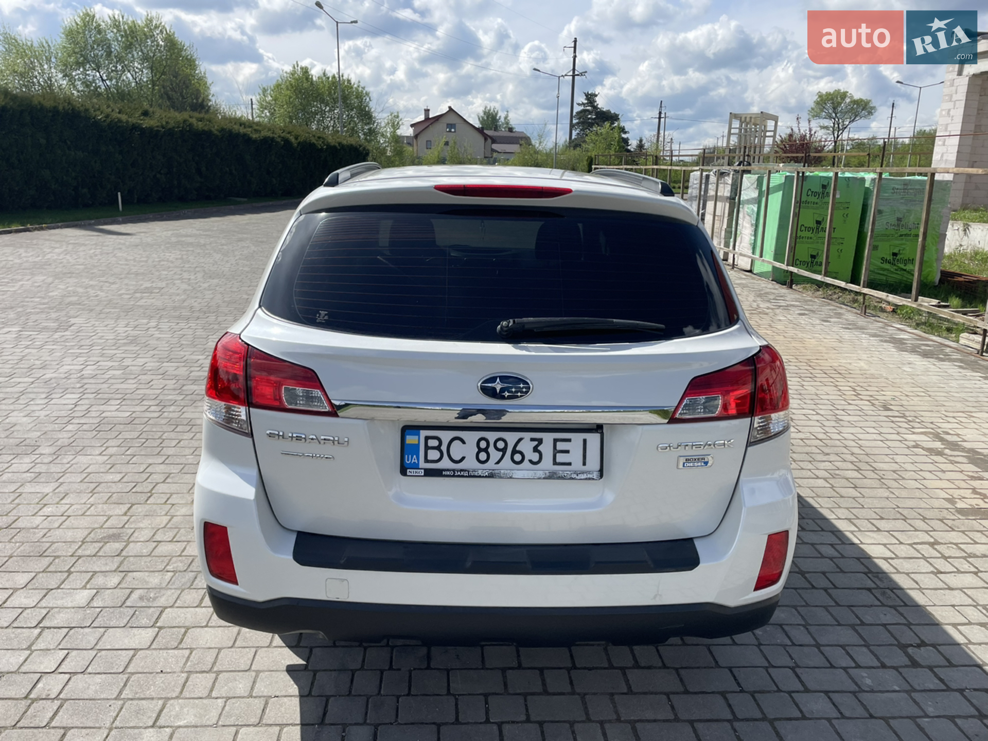 2011 Subaru Outback - мініатюра 11