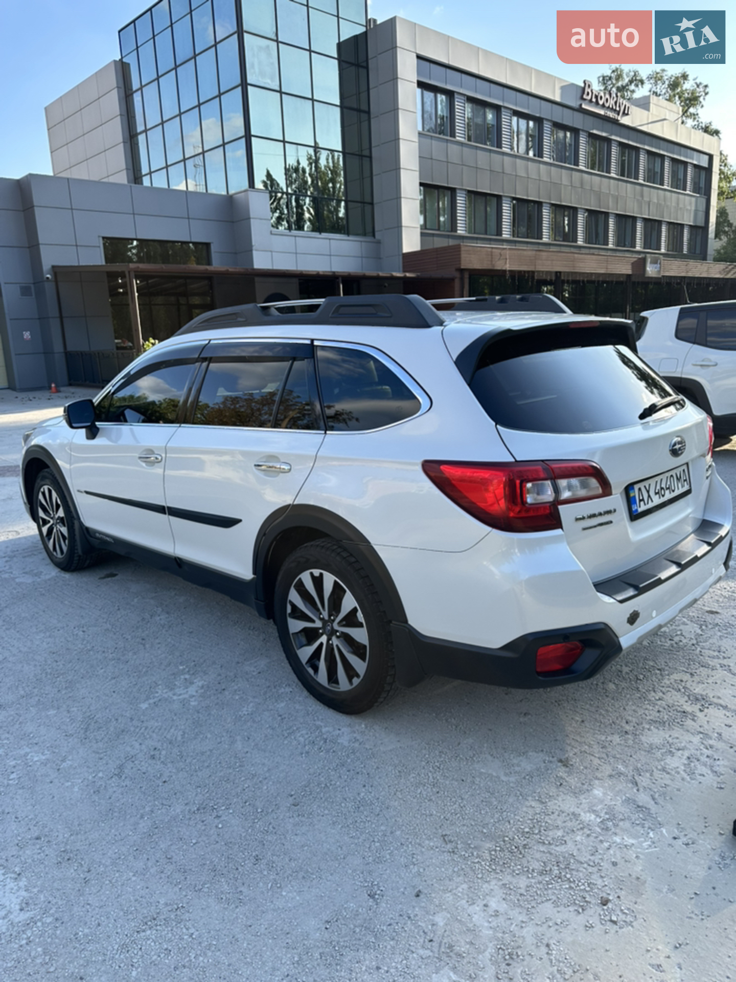 2017 Subaru Outback - мініатюра 25