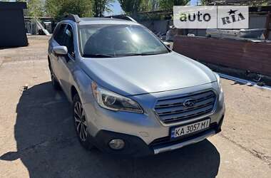 Универсал Subaru Outback 2015 в Киеве