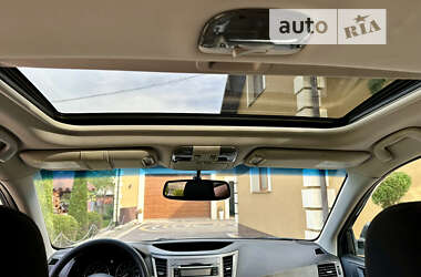 Универсал Subaru Outback 2011 в Косове