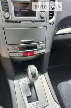 Универсал Subaru Outback 2011 в Киеве