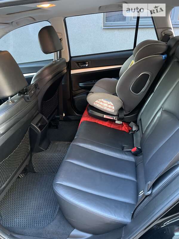 Универсал Subaru Outback 2013 в Львове