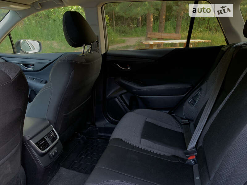 Универсал Subaru Outback 2021 в Вараше