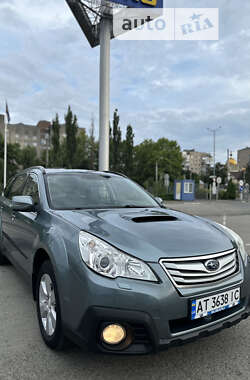 Универсал Subaru Outback 2010 в Ивано-Франковске