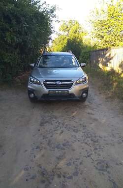 Универсал Subaru Outback 2017 в Ватутино