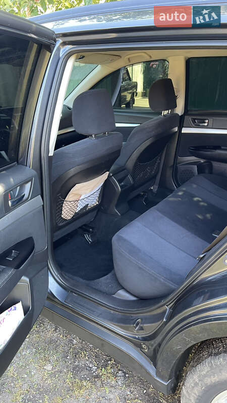 Универсал Subaru Outback 2010 в Киеве