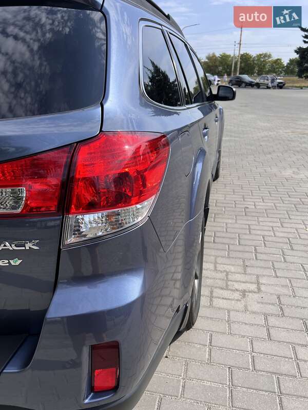 Универсал Subaru Outback 2014 в Днепре
