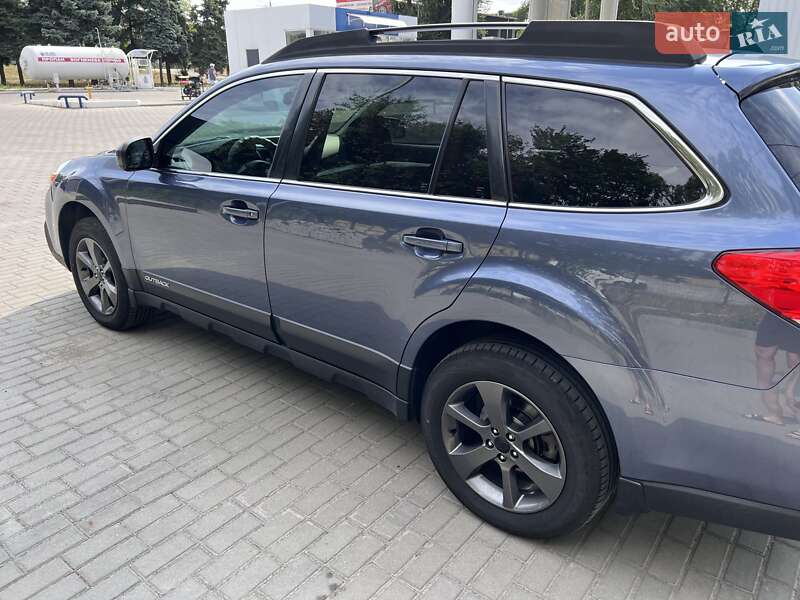 Универсал Subaru Outback 2014 в Днепре