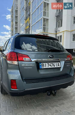 Универсал Subaru Outback 2009 в Полтаве