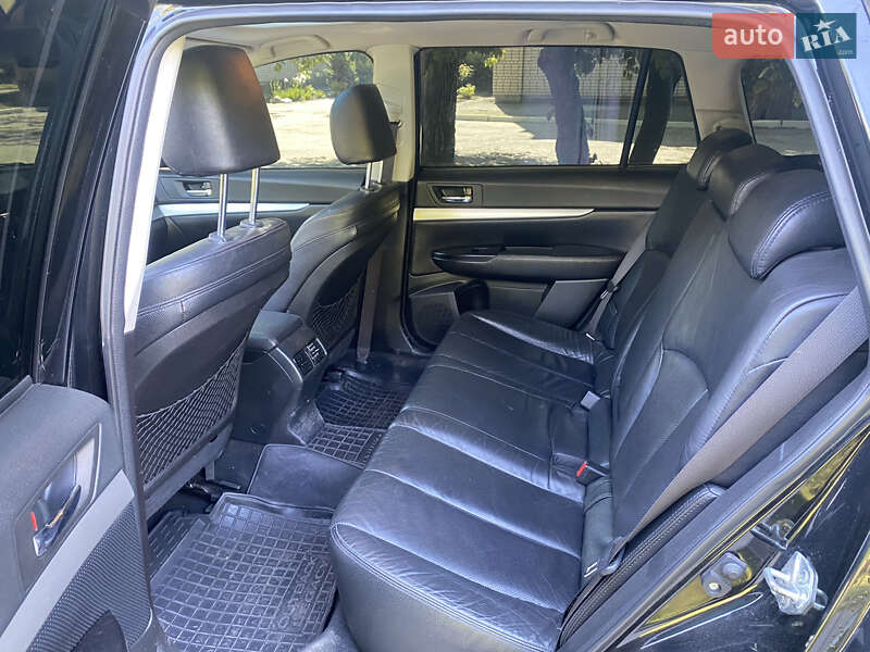 Універсал Subaru Outback 2011 в Кременчуці