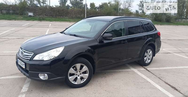 Універсал Subaru Outback 2011 в Южноукраїнську