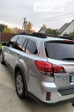 Универсал Subaru Outback 2013 в 