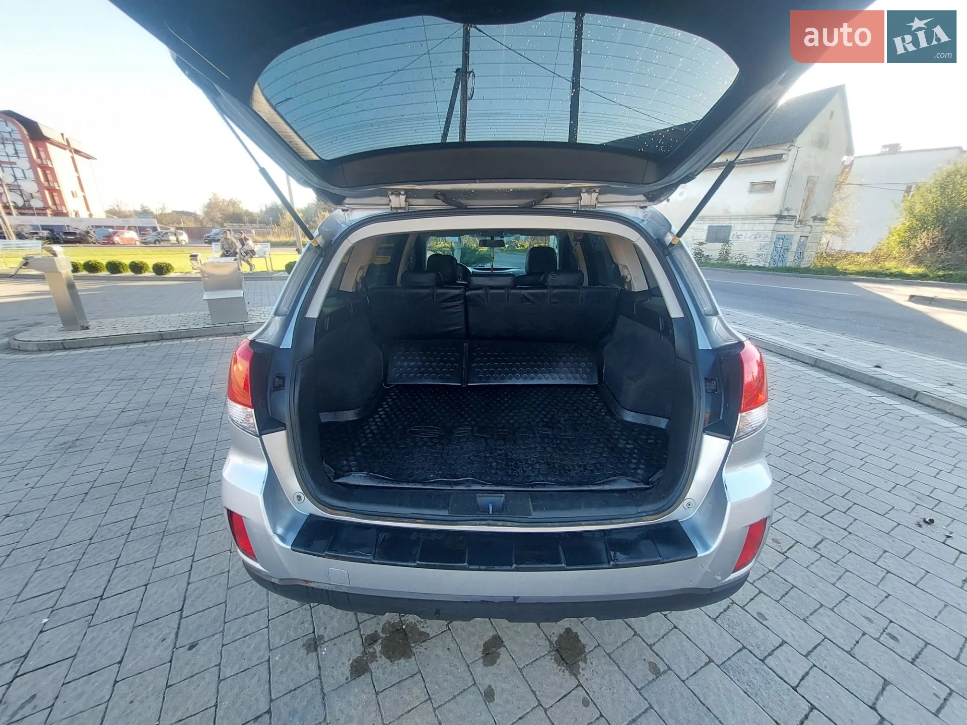 2011 Subaru Outback - мініатюра 8