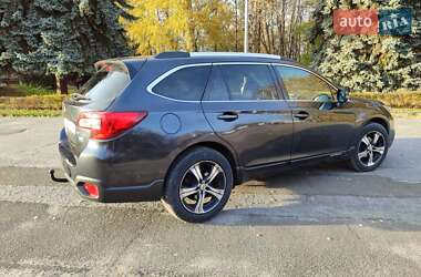 Универсал Subaru Outback 2015 в Киеве