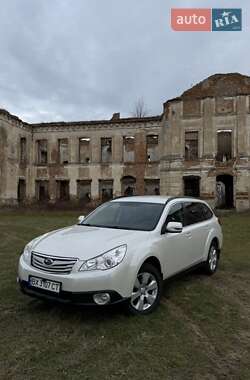 Универсал Subaru Outback 2011 в Изяславе