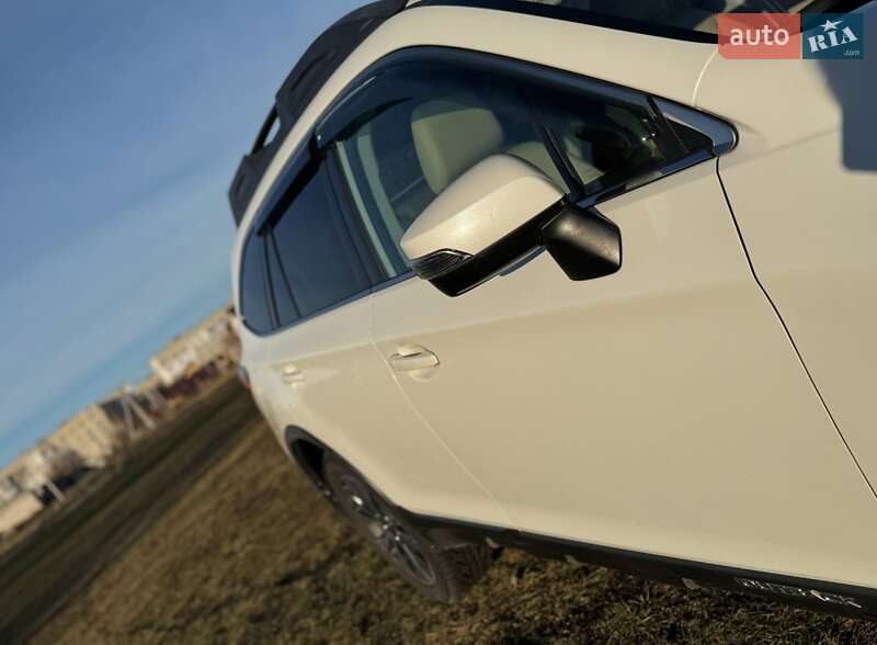 Универсал Subaru Outback 2015 в Подольске