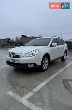 Универсал Subaru Outback 2011 в Киеве