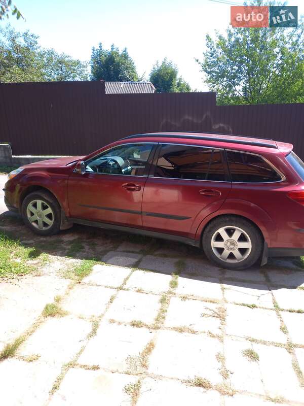 Універсал Subaru Outback 2011 в Івано-Франківську