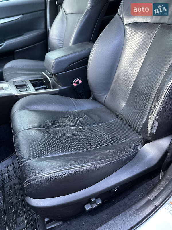 Універсал Subaru Outback 2011 в Полтаві